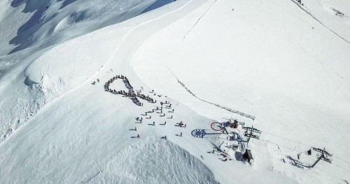 Chapelco y una nueva edición de #JuntosAlTeta por la detección temprana del cáncer de mama.